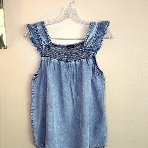 Doe & Rae Women's Sleeveless Ruffle Top Size Medium